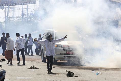 Indonesia Police Fire Tear Gas At Protesters Outside Church