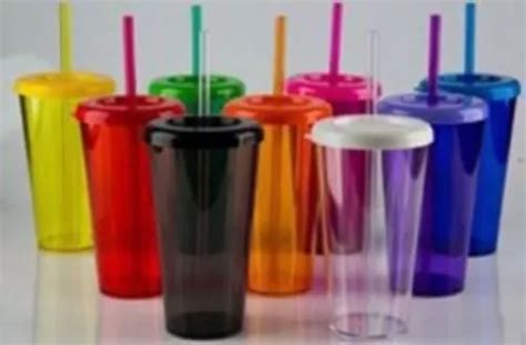 Vaso Para Fiesta Con Sorbito Y Tapa De Acrílico 700ml Cuotas sin interés