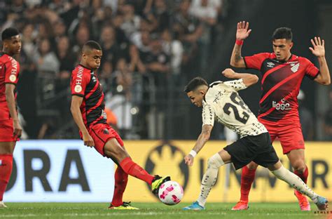 Primeiro Tempo Define Derrota Do Athletico Para O Corinthians HojePR