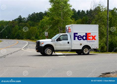 Small FedEx delivery truck editorial image. Image of service - 43716045