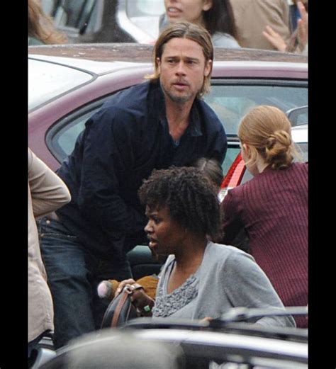 Photo Brad Pitt Sur Le Tournage De World War Z Purepeople