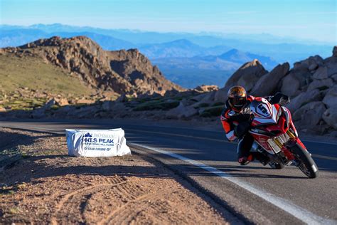 2018 Pikes Peak Hill Climb Motorcycle Results Ducati And Dunne Return With Win