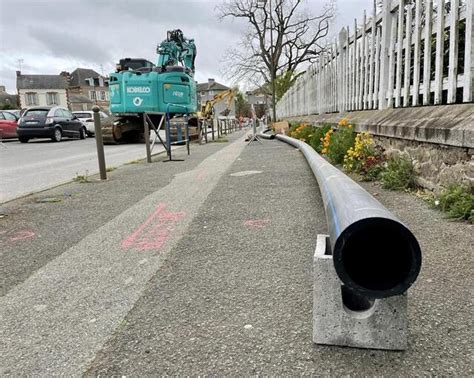 Le Chantier Sur Le R Seau Deau Avance Bon Train Place Du Champ De