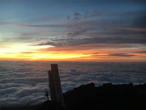 October Sunrise From Mt. Fuji : japanpics