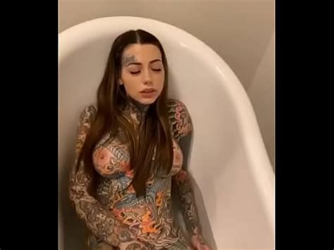 Joven Yo Se Pajea En La Ducha XVIDEOS