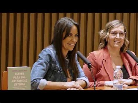 La Periodista Lorena Garc A Presenta En D Valos Su Ltimo Libro