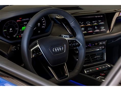 2023 Audi e-tron GT: 39 Interior Photos | U.S. News