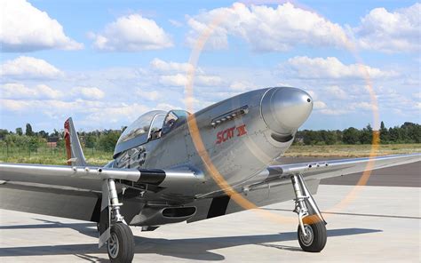 Training In Belgien Flying Legends P Mustang Frances Dell