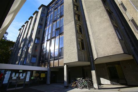 UW to demolish 2 old dorms, build 5 new ones | The Seattle Times