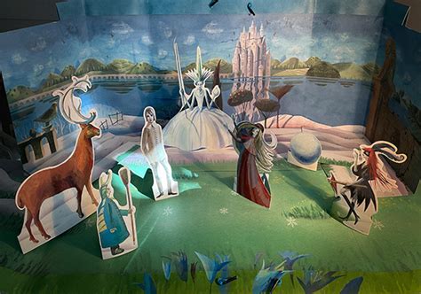 Pop-up books on Behance