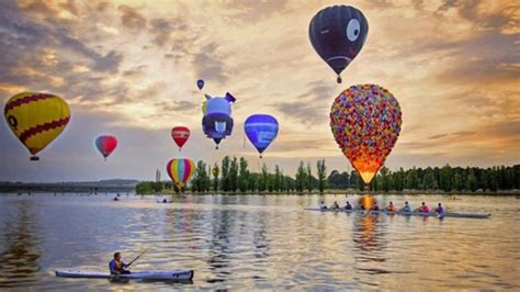 Hot Air Balloons Take Over The Sky In Stunning Canberra Balloon