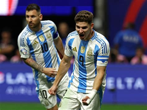 Argentina vs. Canadá: resumen, goles y cómo quedó el partido inicial de