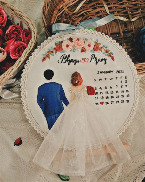 Embroidery Couple Calender In 2021 Wedding Embroidery Hoop Diy