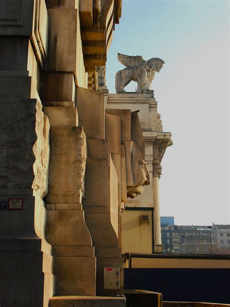 Facade details of "Milan Central Station", Italy : r/ArchitecturePorn