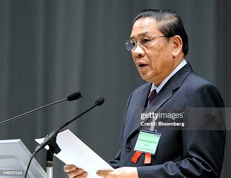 President Of Laos Choummaly Sayasone Photos and Premium High Res ...