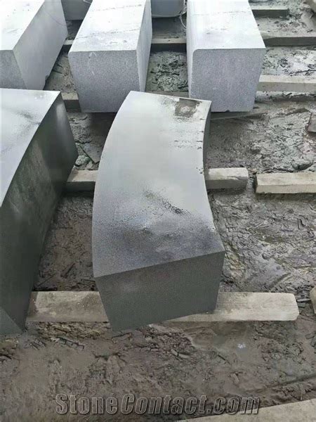 Honed Grit Machine Sawn Hainan Black Basalt Kerbs From China