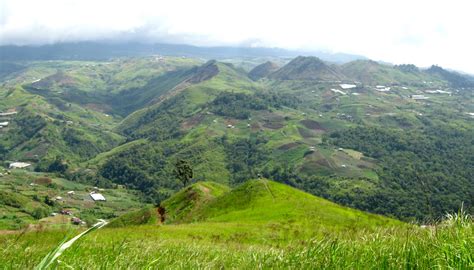 Trapped in Nature & Exploration: Panoramic view of Kundasang