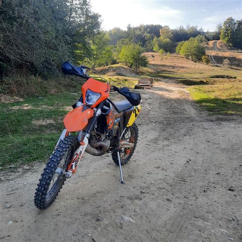 KTM EXC200 2009 Perfecta Stare De Functionare Hartiesti OLX Ro