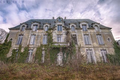 Abandoned Mansion in Texas