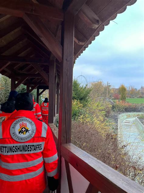 Rettungshundestaffel Unterland E V Rettungshunde Trainieren Im