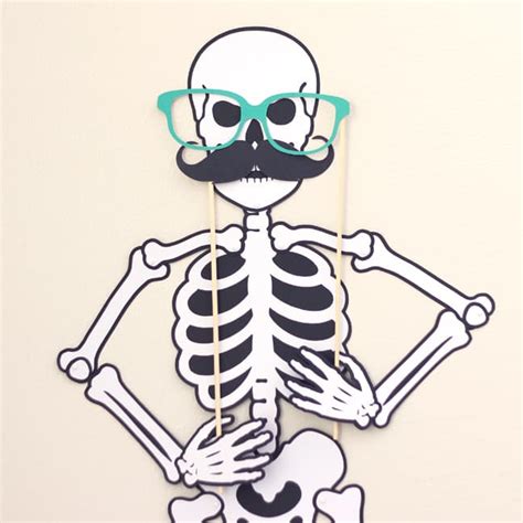 Positionable Skeleton With Photo Props Finding Time To Create