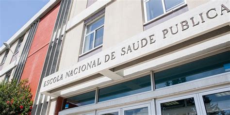 Escola Nacional de Saúde Pública Contratação Pública