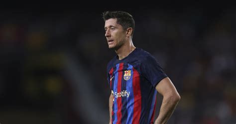 Robert Lewandowski pod ostrzałem To była Barcelona bez ducha Sport