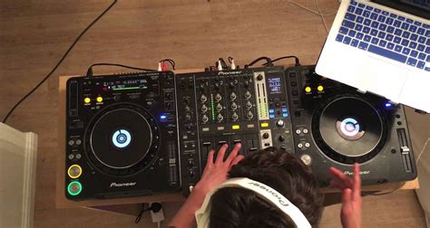 Tips Tricks How To Livestream Your DJ Sets Like A Boss