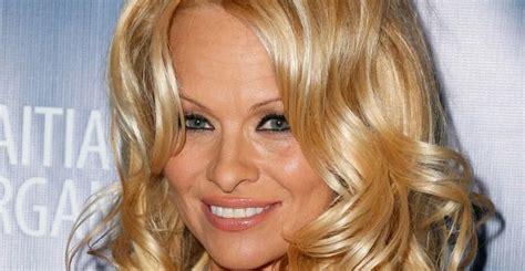 Ihr Gesicht und ihre Haare sind eine echte Tragödie Pamela Anderson