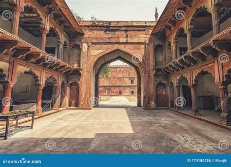 Agra Fort editorial photo. Image of dome, culture, famous - 174180236