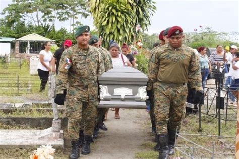 Familiares Y Amigos Dan Ltimo Adi S A Cabo Del Senafront Panam En