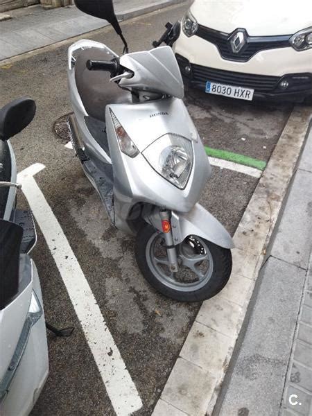 Scooter 125cc HONDA DYLAN 125 2005 950 En Barcelona Motos Net