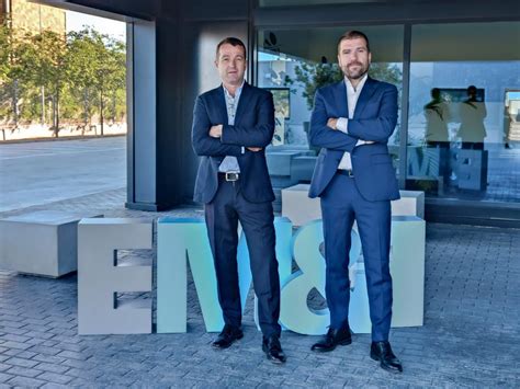 Escribano Acquires 3 Of Indra And Increases Its Position In The