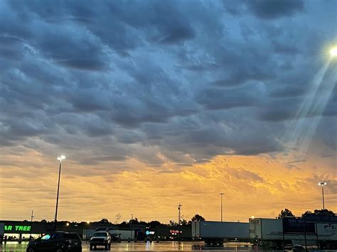 A mourning sky in TN : r/SkyPorn