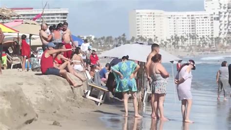 La Semana Santa Revive Al Turismo Del Mexicano Acapulco Pese A Estragos