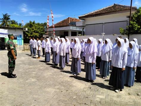 Babinsa Di Pragaan Laok Beri Materi Bela Negara Dan Pbb Kegiatan Mpls