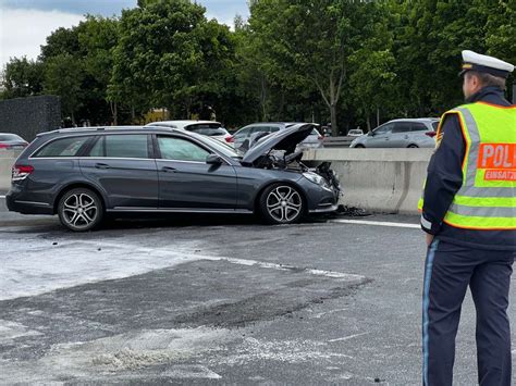 Massenkarambolage auf A9 zwischen Münchberg und Gefrees mit zehn Autos