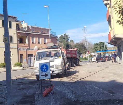 San Severino Lavori Sui Marciapiedi Di Via Settempeda Al Via La