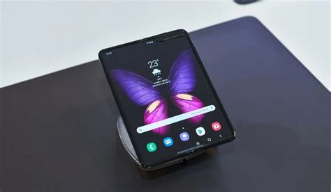 Samsung Galaxy Fold 2 To Come With 25w Fast Charging Geeky Gadgets