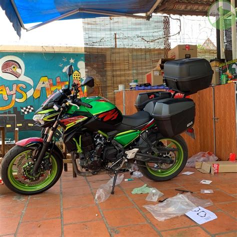 KAWASAKI Z650 LÊN BỘ 3 THÙNG SAU ĐỒ PHƯỢT STORE