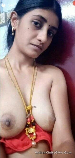 Tamil Wifes Just Married Tamil Wife Posing Boobs For Husband Porn