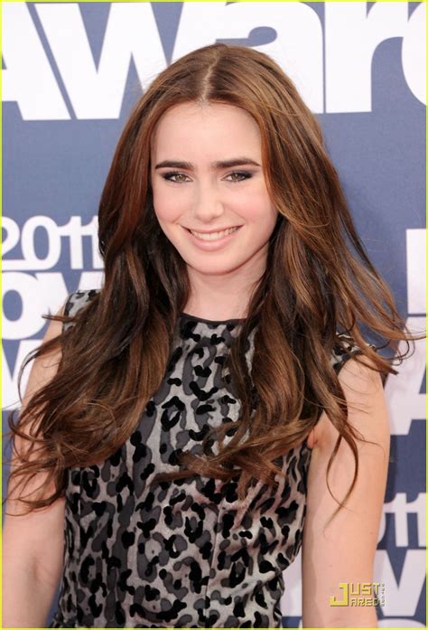 Lily Collins MTV Movie Awards 2011 Red Carpet Photo 2549699 2011