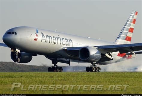 N An American Airlines Boeing Er Photo By Guillaume Fevrier