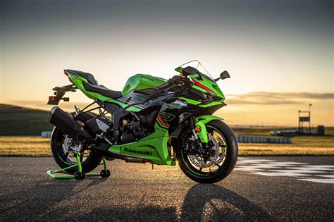 Nuova Ninja Zx R Nella Gamma Kawasaki