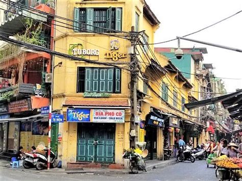 Hanoi City Tour: Explore Popular Attractions and Local Life