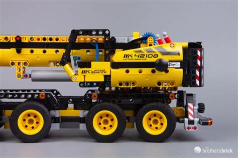 LEGO Technic 42108 Mobile Crane Review-19 - The Brothers Brick | The ...