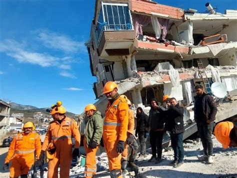 In Pics How The Indian Army Ndrf Are Working Tirelessly To Save