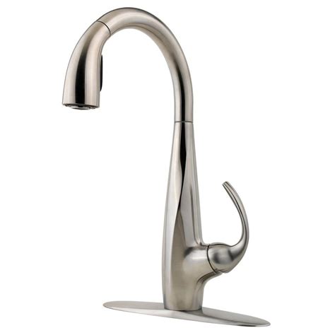 Pfister Avanti Single Handle Pull Down Sprayer Kitchen Faucet In