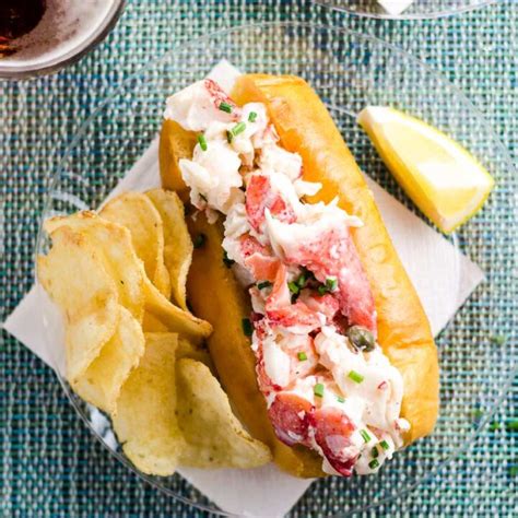 Best Lobster Roll Recipe: How to Make a Lobster Roll - Umami Girl