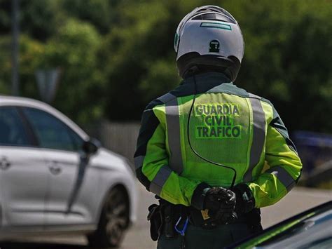 La Nueva Normativa De La DGT Con La Que Te Enfrentas A Una Multa De 200